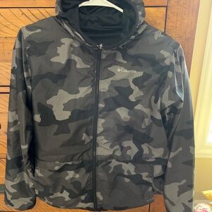 Columbia reversible coat/lightweight jacket boy size large